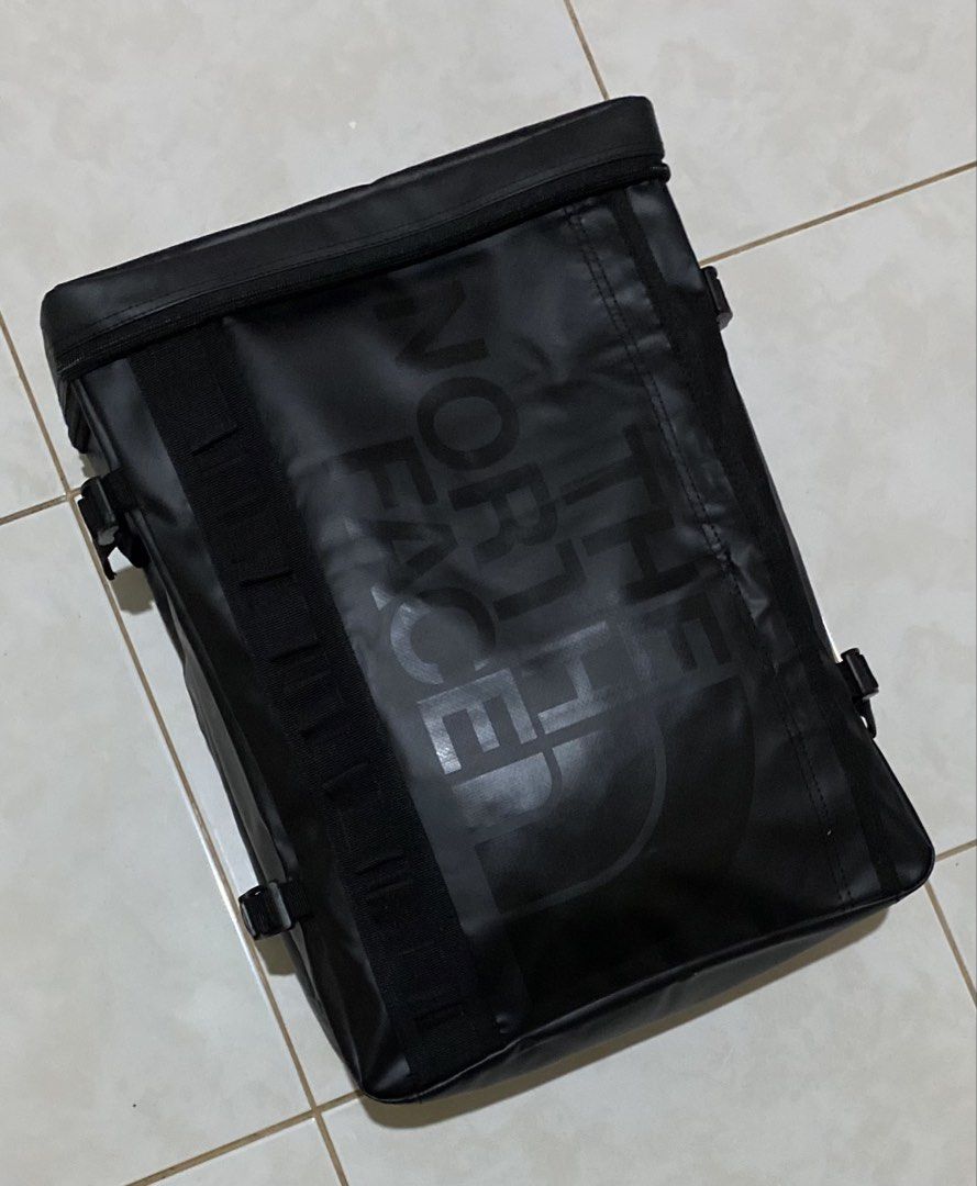The North Face Camp Fuse Box Backpack (Category: Backpacks) located in Cavite. Submitted by drip_syndicate (Listing ID 1454723263, Image 2). Description: -30 LITERS CONDITION: 9.8/10 COLOR RATE: 9.8/10 NO ISSUE .