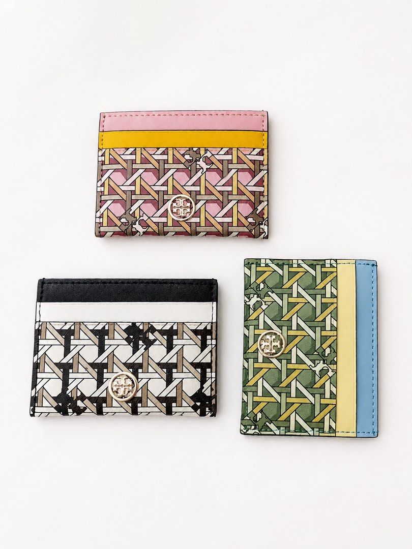 Tory burch card wallet (Category: Wallets & Card holders) located in Lucena. Submitted by carlie06 (Listing ID 1454705362, Image 1). Description: Brand new .