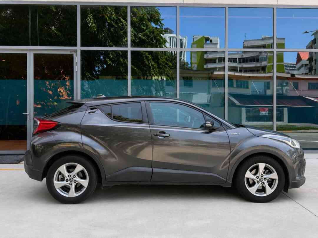 TOYOTA C-HR HYBRID 1.8 CVT (Category: Used Cars) located in Singapore. Submitted by sgcarchoicewc (Listing ID 1454581526, Image 3). Description: Sales Contact: Casper Lim tel:90687290 .
