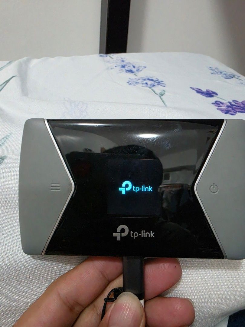 TP-Link M7450 LTE-Advanced Mobile Wi-Fi (Category: Networking) located in Makati City. Submitted by kersbreezy (Listing ID 1454686426, Image 2). Description: - TP-Link M7450 Mobile Wi-Fi - Supports LTE-Advanced for faster speeds - Up to 300 Mbps download speed - Long-lasting battery: up to 15 hours of use - Ideal for travel or portable internet needs - Comes with original box and receipts - di ko po masyadong nagamit kasi nagpa wifi din po kami. 