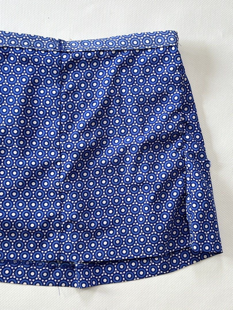 tube top (Category: Sleeveless) located in Caloocan City. Submitted by helpmedeclutter____tf (Listing ID 1454717001, Image 2). Description: , small to medium no flaws mop: bpi/gotyme sf 95 nationwide via jnt.