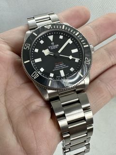 (Category: ) located in . Submitted by timepieces77 (Listing ID 1454599507, Image 1). Description: .