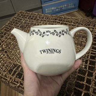 (Category: ) located in . Submitted by wevibevintage (Listing ID 1454686918, Image 1). Description: .