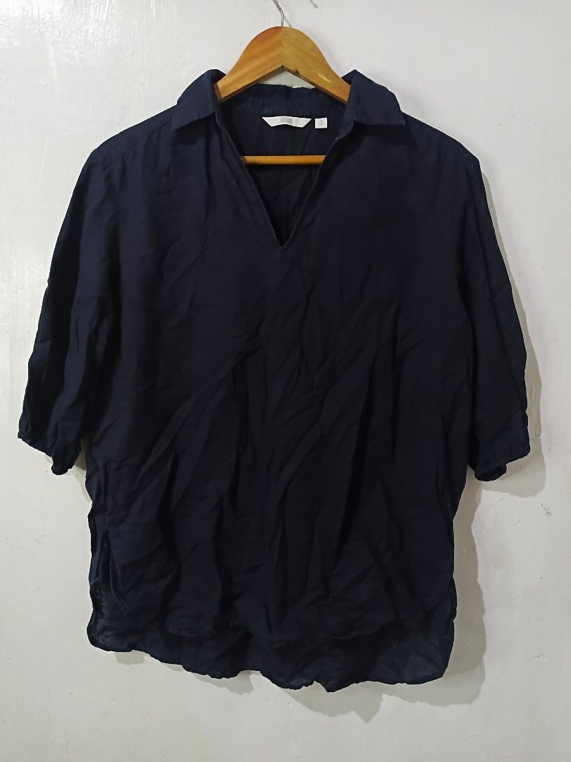 UNIQLO (Category: Others Tops) located in Caloocan City. Submitted by nottyprelovedph (Listing ID 1454587768, Image 3). Description: 21x17 M ON TAG.