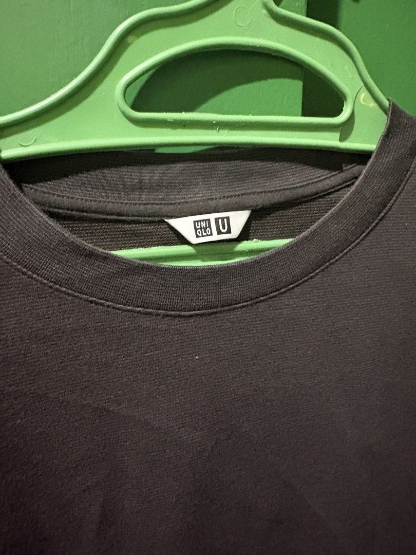 Uniqlo Polyester Black shirt (Category: Tshirts & Polo Shirts ) located in Manila. Submitted by jacebased (Listing ID 1454736941, Image 2). Description: 9/10 Used once .