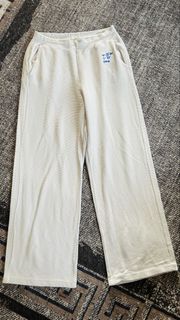(Category: ) located in . Submitted by thriftbyaffizahelmi (Listing ID 1454571971, Image 1). Description: .