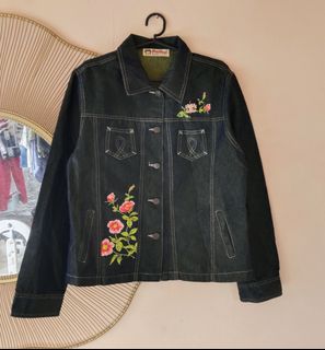 (Category: ) located in . Submitted by naldshop.ilo (Listing ID 1454565858, Image 1). Description: .