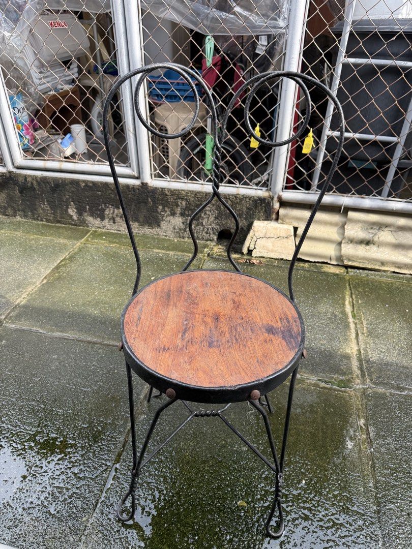 Vintage Batibot 2 pcs (Category: Chairs) located in Pasig City. Submitted by fashion_alpha (Listing ID 1453022384, Image 1). Description: 2000 for 2.