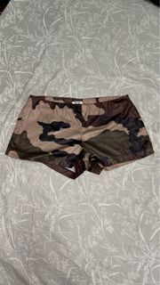 (Category: ) located in . Submitted by l8ceb (Listing ID 1454743138, Image 1). Description: .
