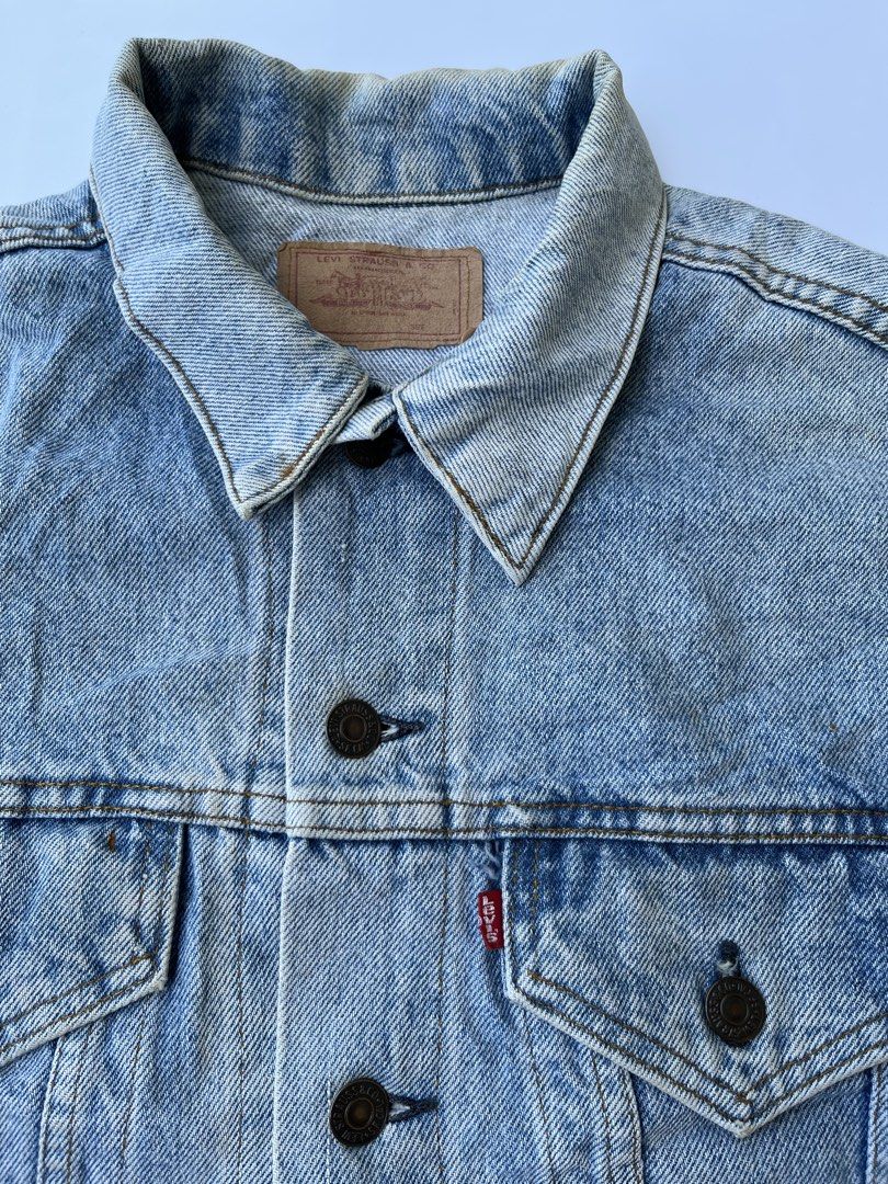 Vintage Levi’s denim jacket (Category: Coats, Jackets and Outerwear) located in Roxas City. Submitted by anamaria12997 (Listing ID 1454589401, Image 2). Description: Small Length 25 Width 22 Need wash see 2 last picture .