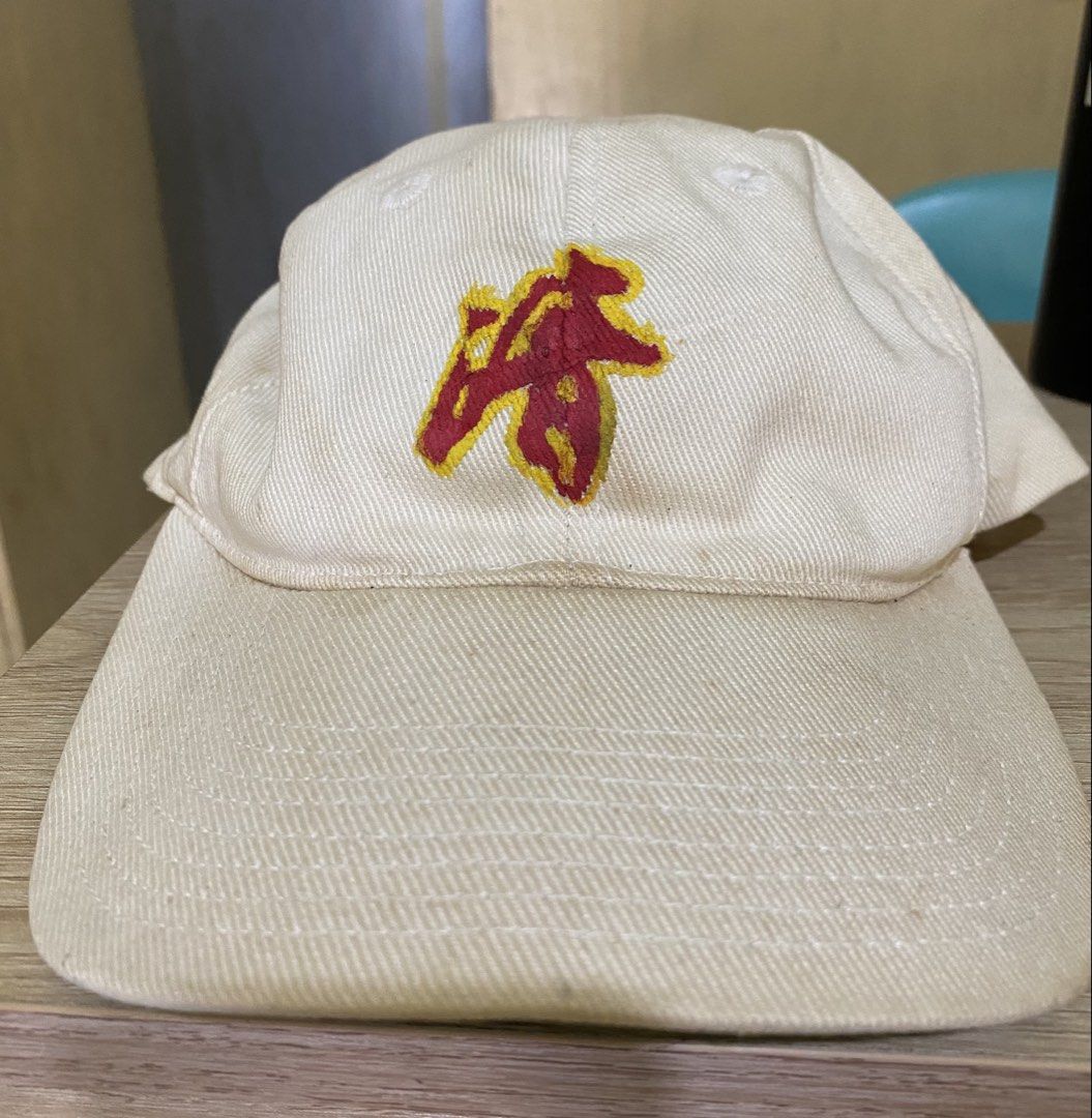 Vintage nike hat (Category: Activewear) located in Valencia. Submitted by wts1122.ph (Listing ID 1454611514, Image 2). Description: Need wash Vintage nike Kayo napo bahala mag restore 250 + sf nalang po.