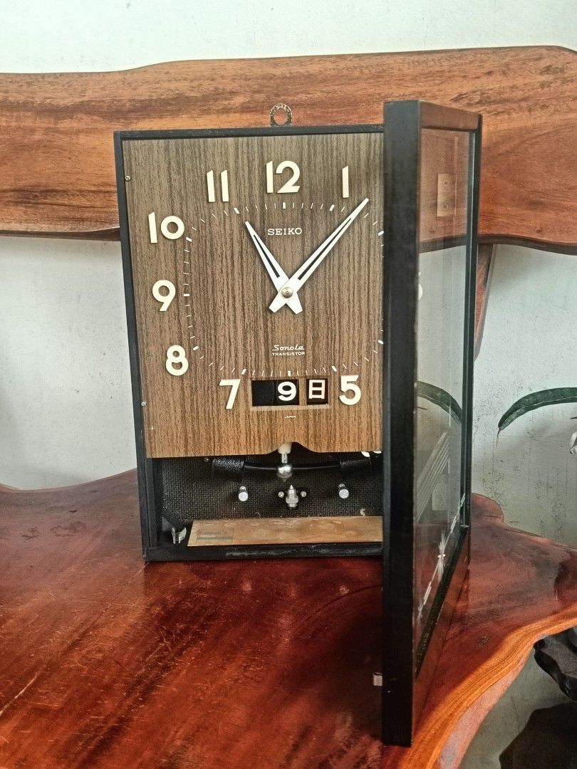 Vintage Seiko Sonola Transistor Wall Clock with Date, Working (Category: Clocks) located in Imus. Submitted by ABrielleC (Listing ID 1454582929, Image 2). Description: Video Link https://youtube.com/shorts/vz4ZKrxlROs?si=0Ru0R0whwg1HUgeb Good Running Condition Strike every hour Wooden Casing Battery-Size D (2x), not included Height-12.5in Length-9in Width-3.25in Weight-2kg Remark- Minimal Scratches Japan Surplus Item First to pay Loc Imus Cavite.