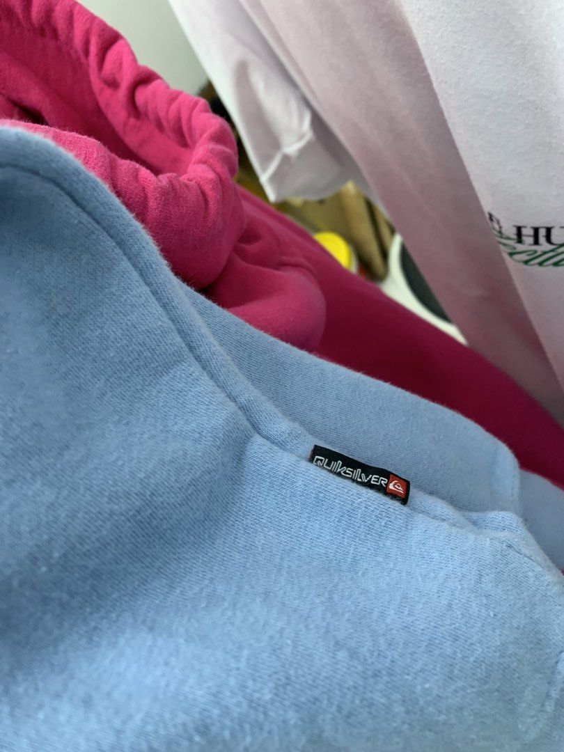 VTG quicksilver sweater (Category: Activewear) located in Cavite. Submitted by jeromeaba95864 (Listing ID 1454669318, Image 3). Description: For sale TVG quicksilver sweater Size : Large Dimes : 25 x 28 Issue : dot bleach stain minimal only Condition : Excellent .