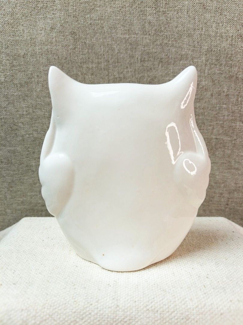 White Ceramic Owl Figurine with Rhinestone Eyes (Category: Other Home Decor) located in Baguio. Submitted by rustyribbon (Listing ID 1454691179, Image 2). Description: ceramic owl with rhinestone eyes 4.8" h x 4.5" x 2" 220 + sf mop: gcash/maya 0962 546 5810 (S***L***H) mod: j&t .