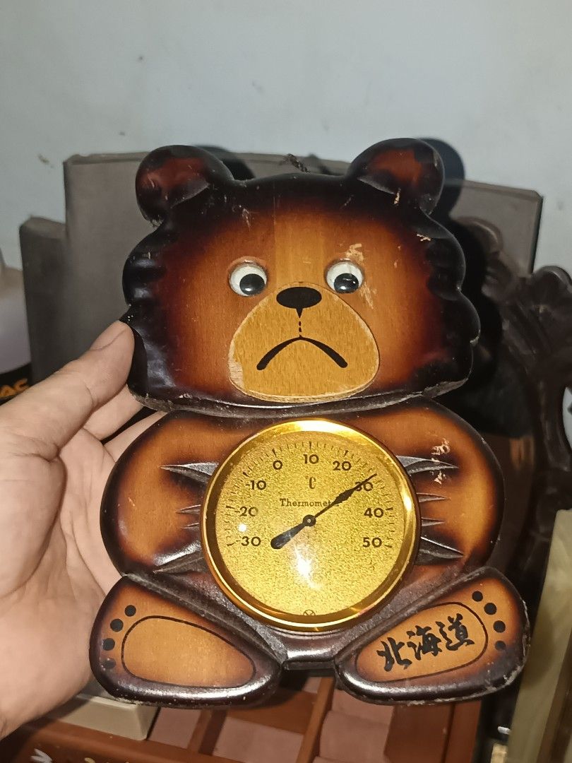 Wooden Decorative Bear Thermometer (Category: Clocks) located in Cebu City. Submitted by turuuru8992423 (Listing ID 1454644774, Image 1). Description: Wooden Decorative Bear Thermometer Condition: Used - Good: working.