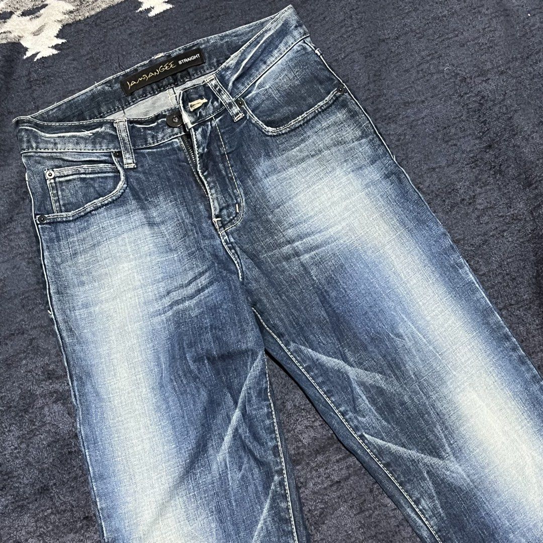 Y2k Jeans Dark Wash Distressed Denim (Category: Jeans) located in Valenzuela. Submitted by musearchive (Listing ID 1454717666, Image 2). Description: Size 28-30 Mid waist 17 x 44 Color may vary due to lighting In person, first photo mag rely Jnt / lalamove Gcash .