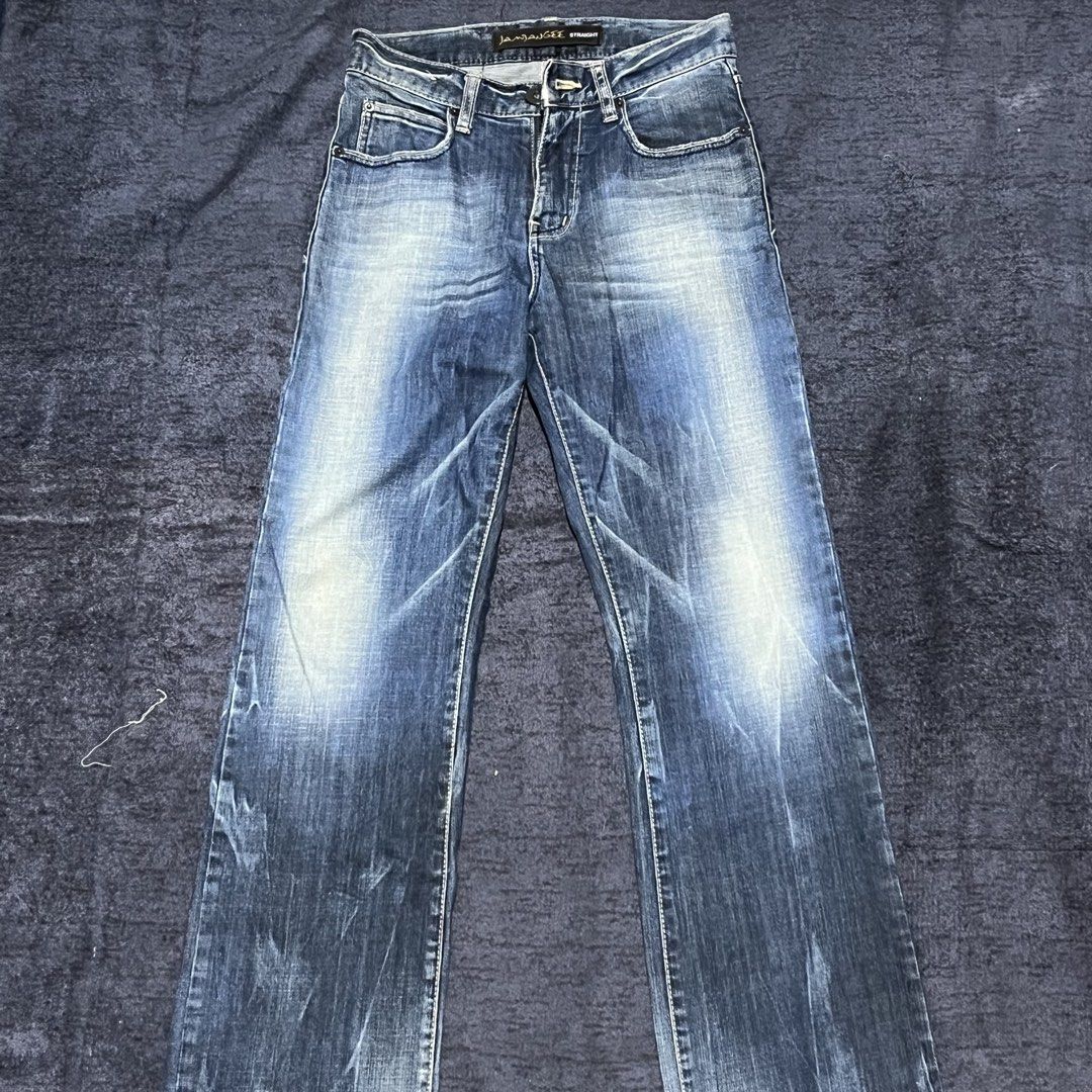 Y2k Jeans Dark Wash Distressed Denim (Category: Jeans) located in Valenzuela. Submitted by musearchive (Listing ID 1454717666, Image 3). Description: Size 28-30 Mid waist 17 x 44 Color may vary due to lighting In person, first photo mag rely Jnt / lalamove Gcash .