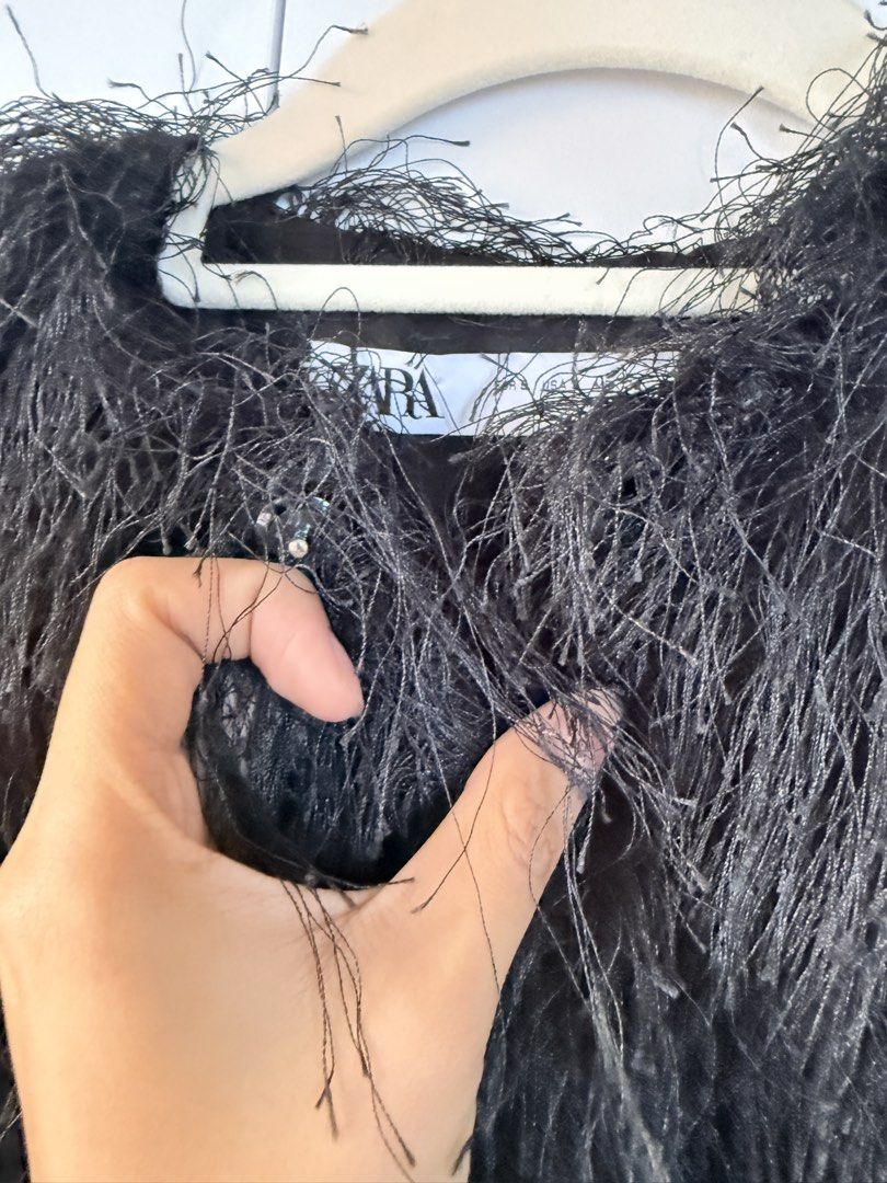 Zara Black Fringe Jacket / Cardigan (Category: Coats, Jackets and Outerwear) located in Quezon City. Submitted by blayt (Listing ID 1454568683, Image 3). Description: - brand new w tag :).