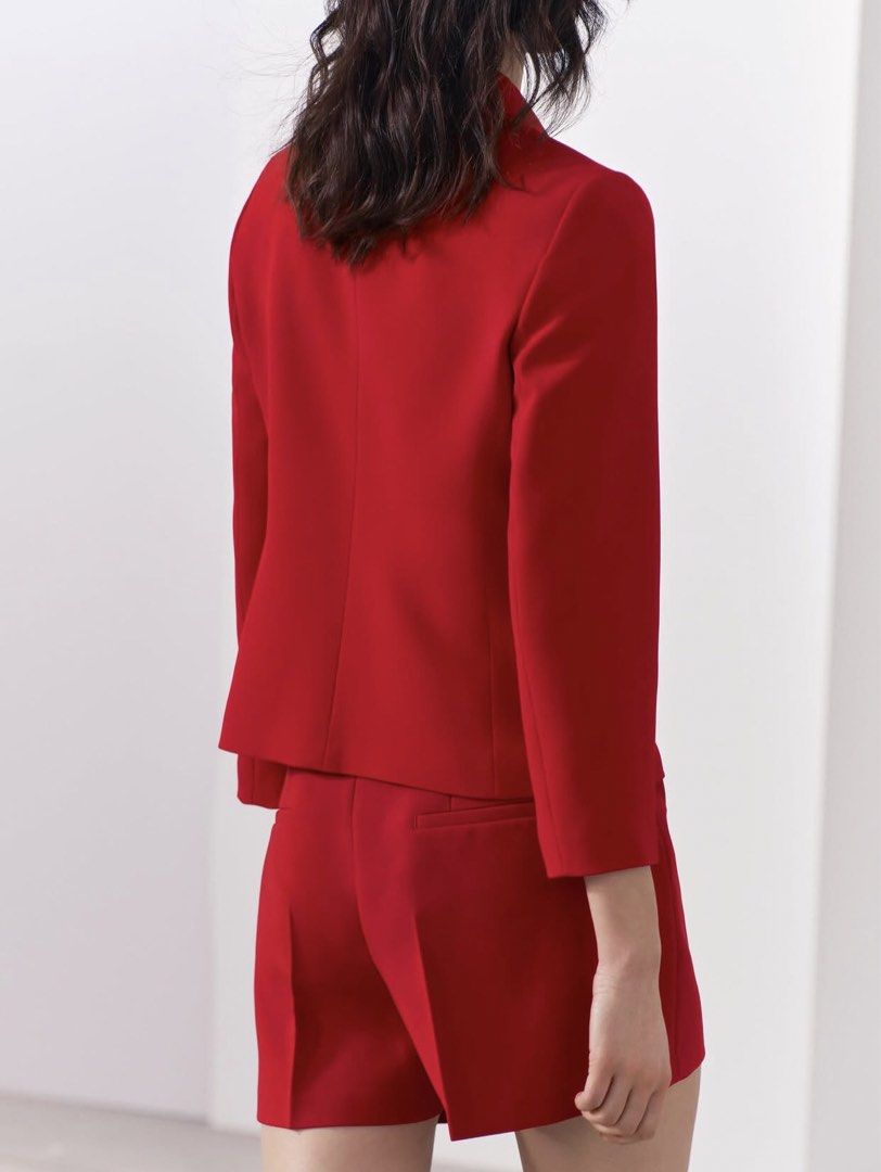 Zara Red Blazer and Shorts Set XS (Category: Sets or Coordinates) located in Manila. Submitted by aeiru222 (Listing ID 1454577434, Image 2). Description: READ BEFORE ORDERING❗️ - before you message ask first if available :)) ETA will be on Dec 20 📍Japan → Marikina City pm for reservations🧚‍♀️.