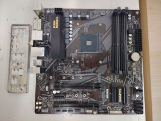 (Category: ) located in . Submitted by bykski (Listing ID 1449001226, Image 1). Description: .