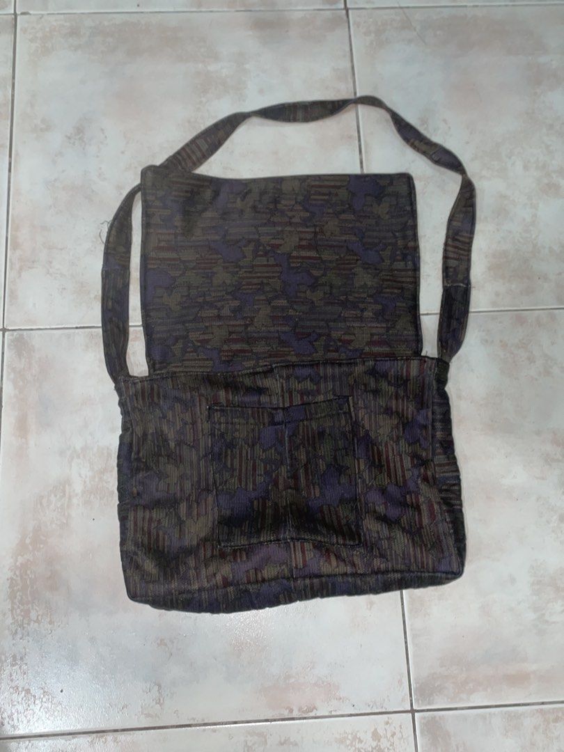 1of1 Messenger Bag customized (Category: Luxury Bags & Wallets) located in Manila. Submitted by anotheroneofone (Listing ID 1459026899, Image 3). Description: 1of1 customized messenger bag from cotton pants location: MALOLOS BULACAN meet up or delivery by jnt.