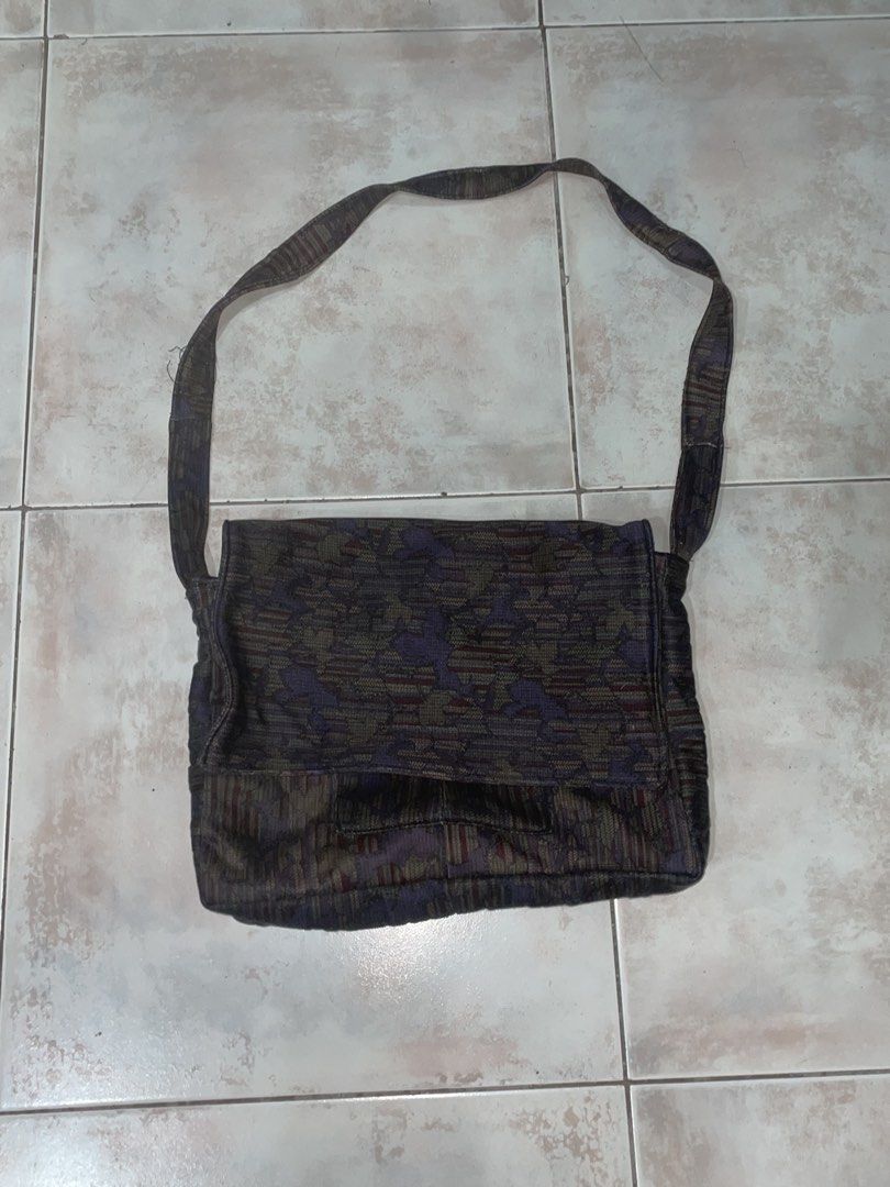 1of1 Messenger Bag customized (Category: Luxury Bags & Wallets) located in Manila. Submitted by anotheroneofone (Listing ID 1459026899, Image 1). Description: 1of1 customized messenger bag from cotton pants location: MALOLOS BULACAN meet up or delivery by jnt.