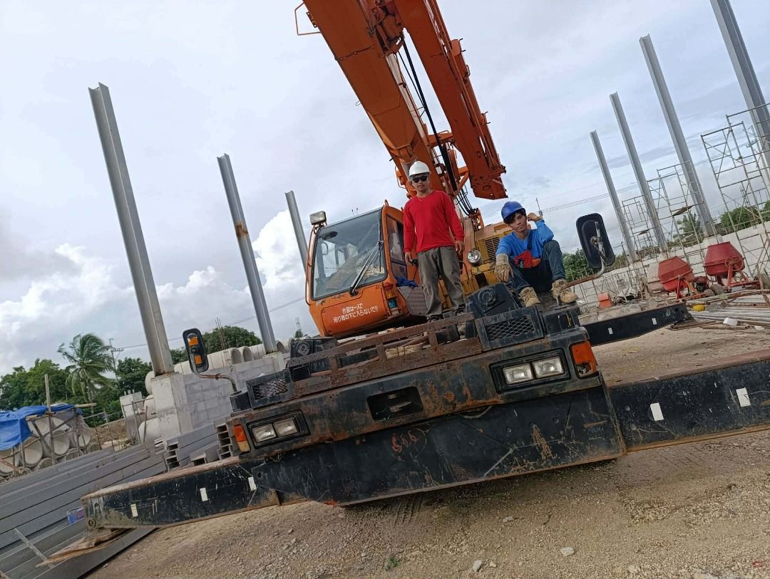 TADANO 25-tonner Rough Terrain Crane (Category: Construction & Building Materials) located in Caloocan City. Submitted by bgmscons-2026 (Listing ID 1458890382, Image 2). Description: WILL BE AWARDED TO THE HIGHEST BIDDER! Tadano 25-ton Rough Terrain Crane (Tadano TR-250M-5 series) features a 4-section hydraulic telescoping boom and robust 4x4 off-road mobility. Key Specifications • Max Lifting Capacity: 25,000 kg (25 metric tons) at a 3.5 m radiu