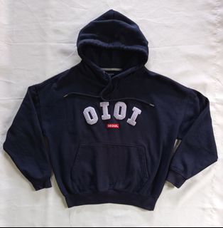 (Category: ) located in . Submitted by thrifted_93 (Listing ID 1458990929, Image 1). Description: .