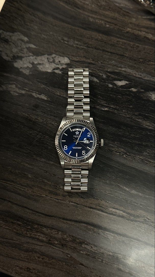 8Five2 "All Day" Watch （分類：手錶）位於 Hong Kong。 由 pi22za 提交（商品編號 1459027303，圖片 1）。簡介： 8Five2 All Day Causeway Bay Watch 限量100隻 正常使用痕跡。