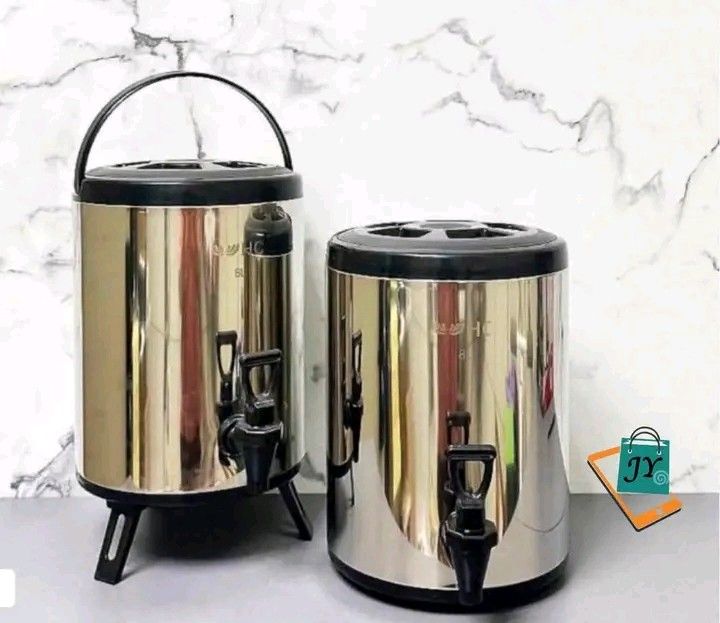 8L Stainless/Black Jug (Category: Water Purifiers & Dispensers) located in Makati City. Submitted by oideme (Listing ID 1458900170, Image 1). Description: .