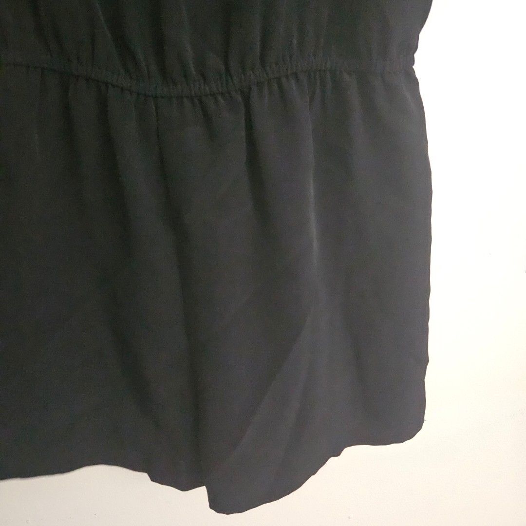 9. Forever 21 Black Lace Trim Jumpsuit Medium (Category: Jumpsuits) located in San Juan City. Submitted by titaofmanilaessentials (Listing ID 1458907423, Image 2). Description: - Forever 21 Black Jumpsuit - Size: M - Thin spaghetti straps - Lace trim along neckline - Elasticated waist for comfort - Versatile: Great for night outs or casual wear - Origin: Made in Vietnam - Has damage on the Lace part near the arm. Can easily be sewn back. - RFS: T