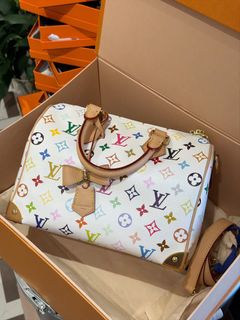 （分類：）位於 。 由 worldwide_purchase 提交（商品編號 1360118820，圖片 1）。簡介： 。