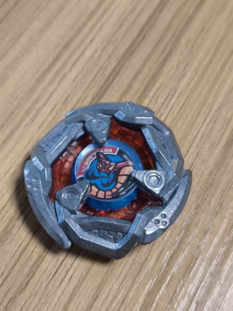 全新黃蛇鞭尾美版上蓋 BX16 （分類：動作及對戰玩具）位於 Hong Kong。 由 Skeleton_pirate_nft 提交（商品編號 1458974537，圖片 1）。簡介： 全新上蓋。