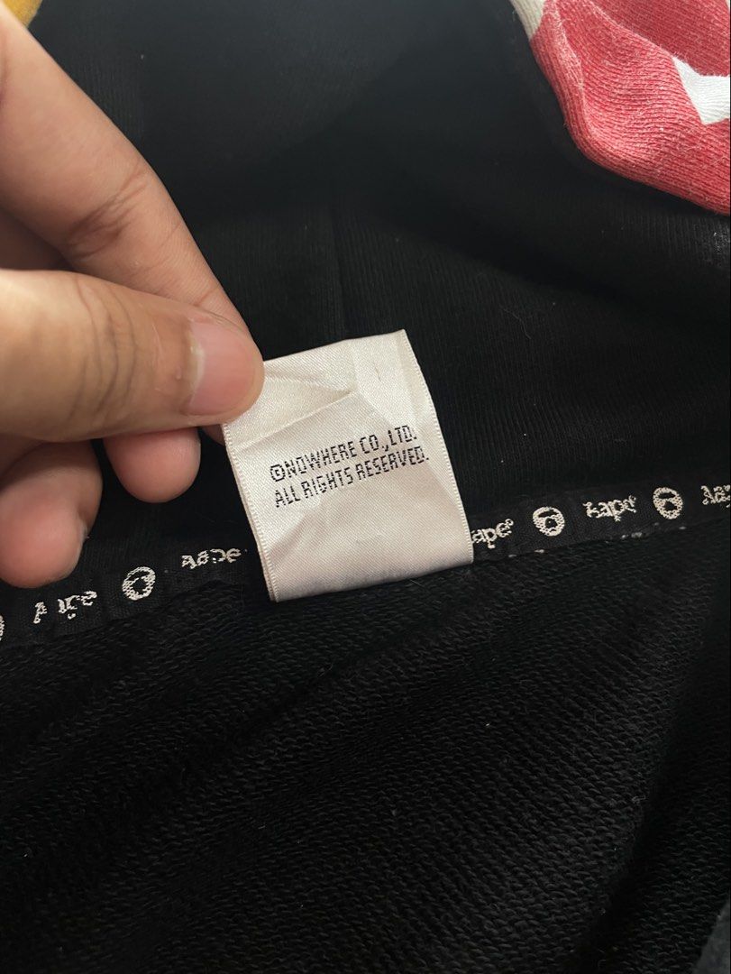 Aape Hoodie (Category: Hoodies) located in Baguio. Submitted by singlestitchbc (Listing ID 1458969136, Image 3). Description: .