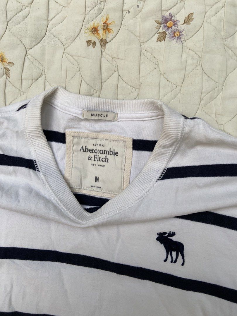 ABERCROMBIE AND FITCH (Category: Tshirts & Polo Shirts ) located in Salug. Submitted by bagdoi_finds (Listing ID 1459029259, Image 2). Description: NO ISSUE 10/10 CPLOR RATE.