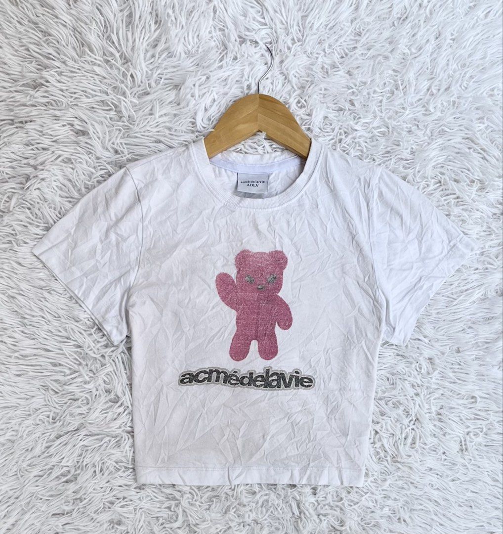 Acmédelavié Crop Top (Category: Blouses) located in Ozamiz City. Submitted by annbernized_ (Listing ID 1458921613, Image 1). Description: .