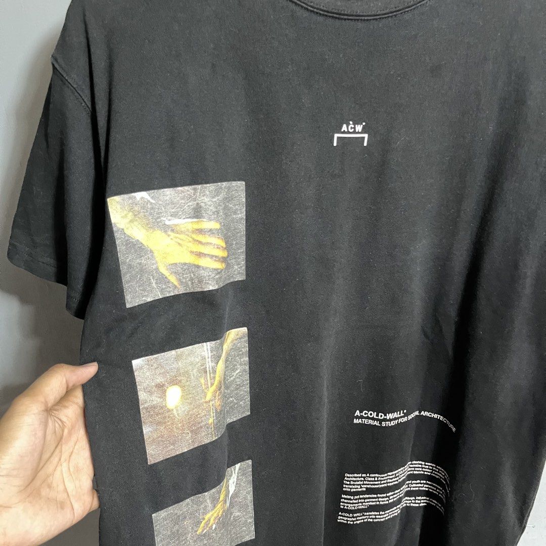 A-cold-wall SS20 Glass blower tee (Category: Tshirts & Polo Shirts ) located in Santo Tomas. Submitted by niftynook_22 (Listing ID 1458923830, Image 2). Description: Good condition 9/10 color rate Xl Not sure if design or crack print .