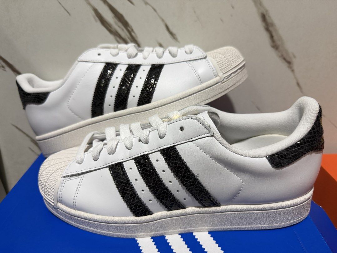 Adidas SUPERSTAR II Cloud White Shoes (Category: Sneakers) located in Manila. Submitted by mac2foolz (Listing ID 1459034289, Image 2). Description: For Sale ‼️BELOW SRP‼️ ❌Reading is Essential❌ 🔥 Adidas SUPERSTAR II “Cloud White” Shoes 👉🏻Size: 9 US Mens ✅✅✅ Our Price: ₱2,795 - Below SRP! ✅✅✅ Retail Price: ₱6,995 ✔️ Brandnew Legit 💯% ✔️ Local Release ✔️ Unli Lc and Vouch Ship via LBC, Lalamove , Jnt , Jrs 🚛🛵📦 Shipped Nationwide 📨📨📨 For m