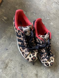 (Category: ) located in . Submitted by ridgeridethrift (Listing ID 1458901822, Image 1). Description: .