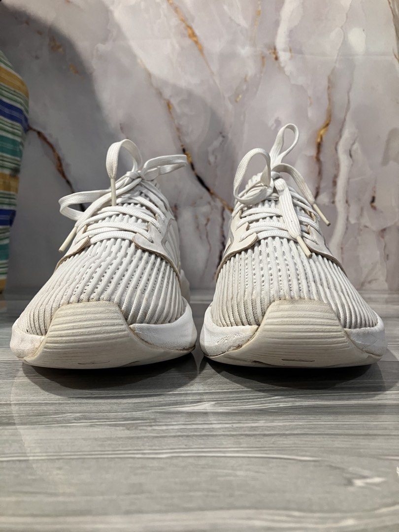 ADIDAS VENTICE SNEAKERS SIZE 8 MEN (Category: Sneakers) located in General Mariano Alvarez. Submitted by adonid (Listing ID 1458896548, Image 3). Description: ADIDAS VENTICE RUNNING SHOES ORIGINAL ADIDAS VENTICE RUNNING SHOES GOOD CONDITION NORMAL SIGN OF USAGE ONLY SIZE 8 MEN.