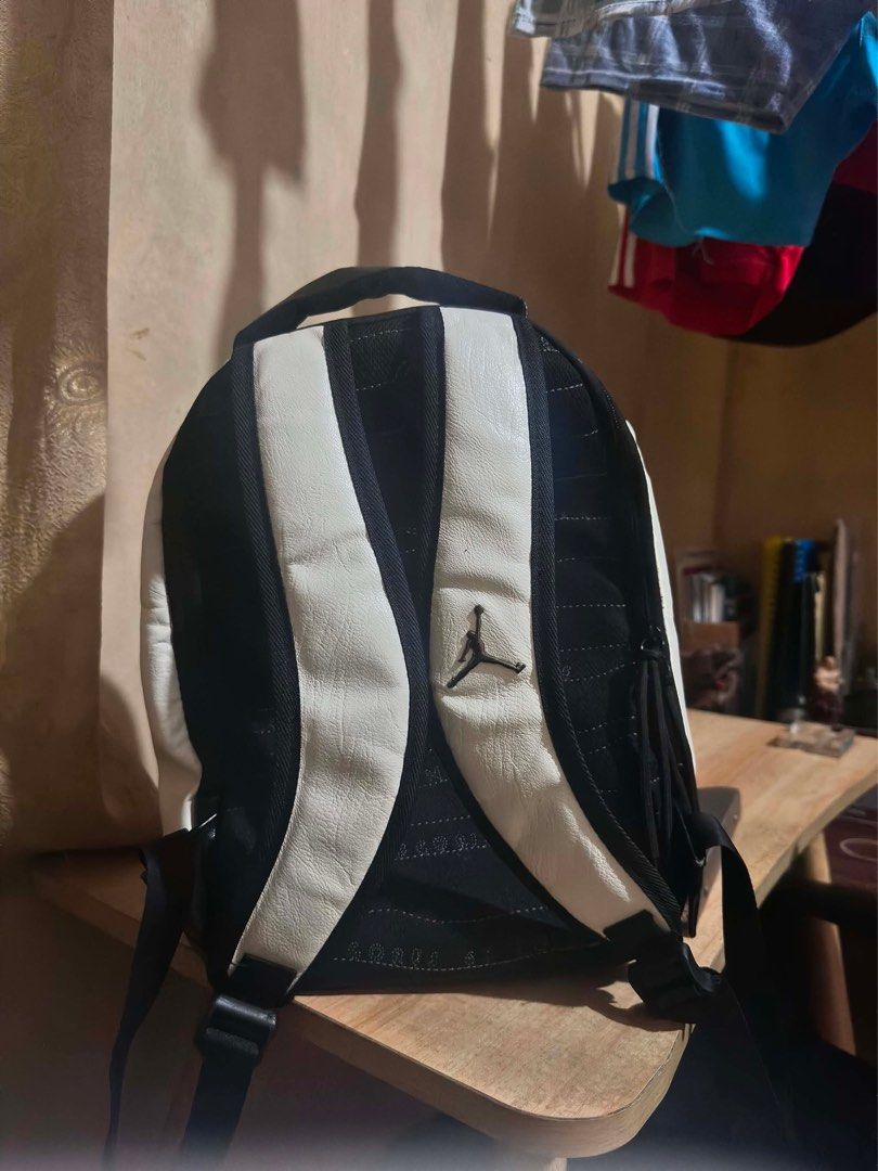 Air Jordan 10 retro mini (Category: Backpacks) located in Valenzuela. Submitted by charleskalawang (Listing ID 1459024627, Image 2). Description: Air Jordan 10 retro mini ₱850 negotiable negotiable .