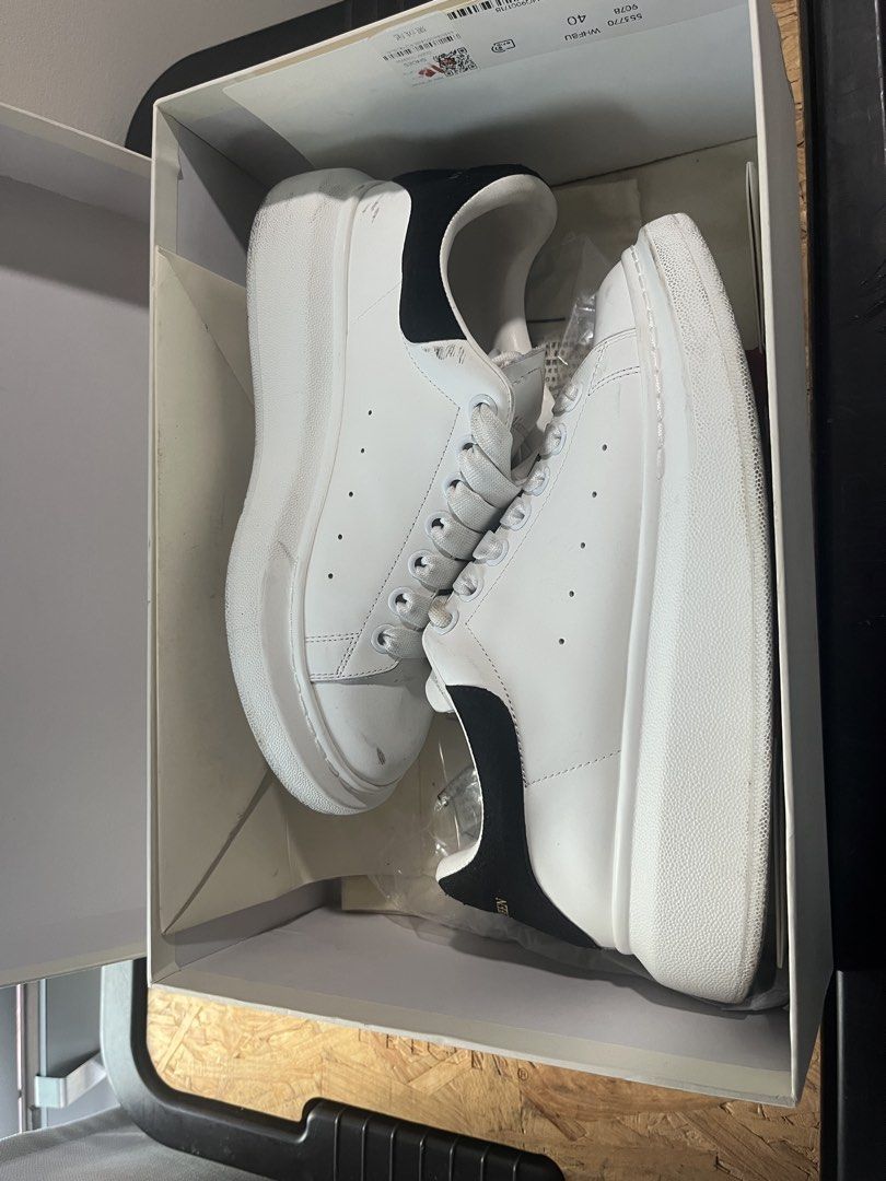 Alexander Mcqueen Size 40 Womens (Category: Sneakers & Footwear) located in Mandaluyong City. Submitted by trizm (Listing ID 1459016813, Image 2). Description: Size 40 Womens Used around 4x with box bags Laces.