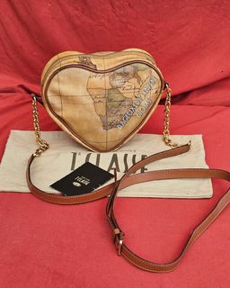 (Category: ) located in . Submitted by bagluxers_haven (Listing ID 1458928438, Image 1). Description: .