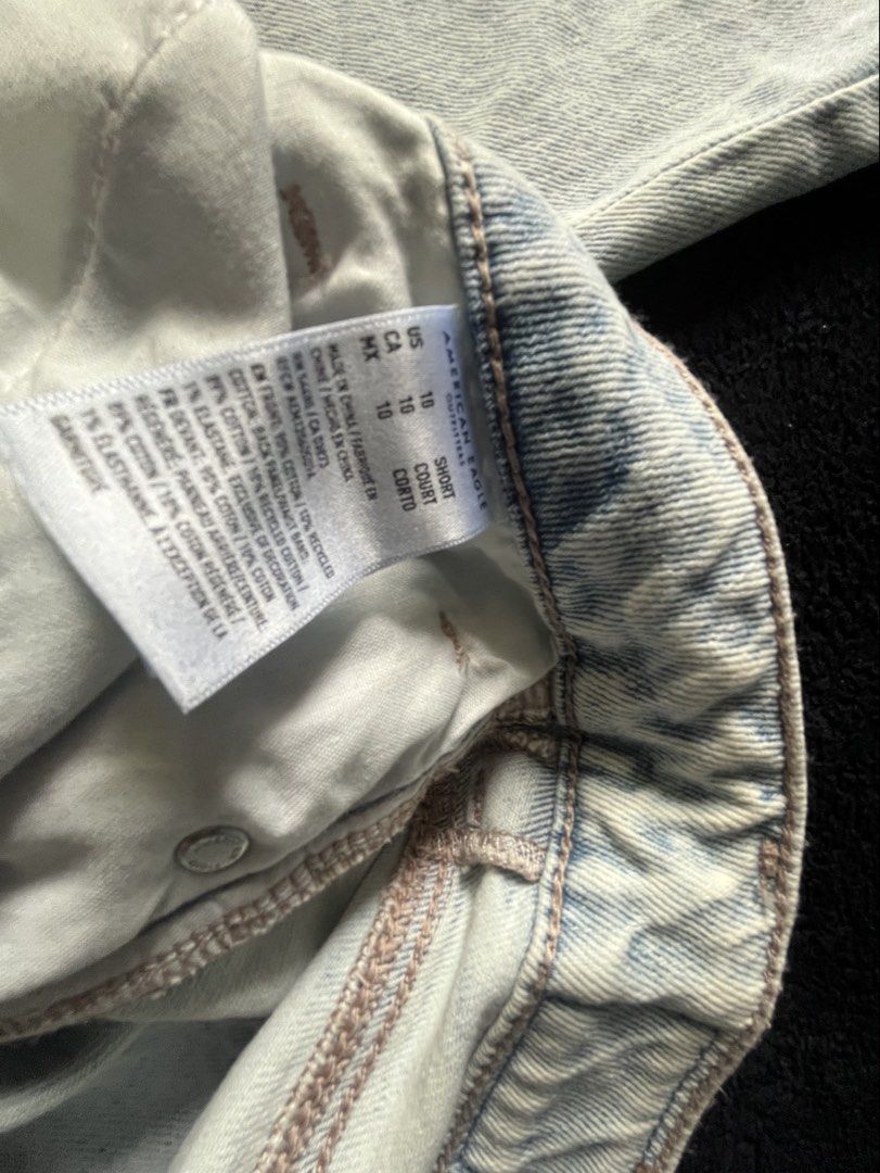 American Eagle US10 BNEW (Category: Jeans) located in Manila. Submitted by swift_tiny_treasure (Listing ID 1458965232, Image 3). Description: .