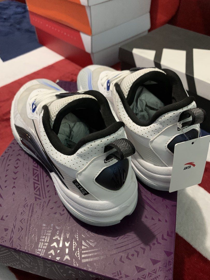 ANTA KAI 1 TEAM (Category: Sneakers) located in Davao. Submitted by pakekeng04 (Listing ID 1458924536, Image 3). Description: ANTA KAI 1 TEAM Size 8.5 Used Like New OG Box Davao City.