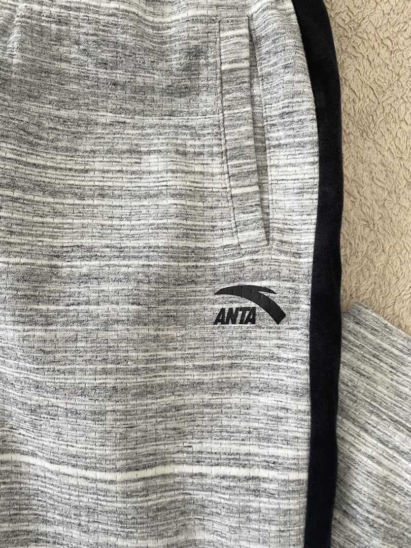 ANTA sweat pants (Category: Activewear) located in Manila. Submitted by jasstazh (Listing ID 1458940797, Image 2). Description: 🛵 Lalamove only 💸 GCash payment 📦 SF shouldered by buyer.