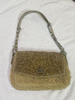 （分類：）位於 。 由 HeungsResell 提交（商品編號 1459042578，圖片 1）。簡介： 。