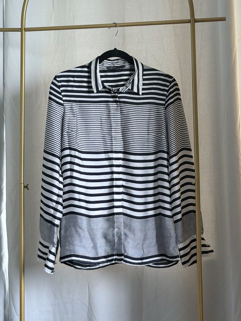 Armani Exchange Button Down Long Sleeve Blouse Top (Category: Others Tops) located in Taguig. Submitted by love_preloved__ (Listing ID 1458905581, Image 3). Description: AX in Medium. Super lambot ng fabric niya. Better than satin. This is navy blue / dark blue. Can fit from XS to Medium. Snug fit for Medium, yung medyo form fitting. I like oversized, hence, I bought Med instead. .