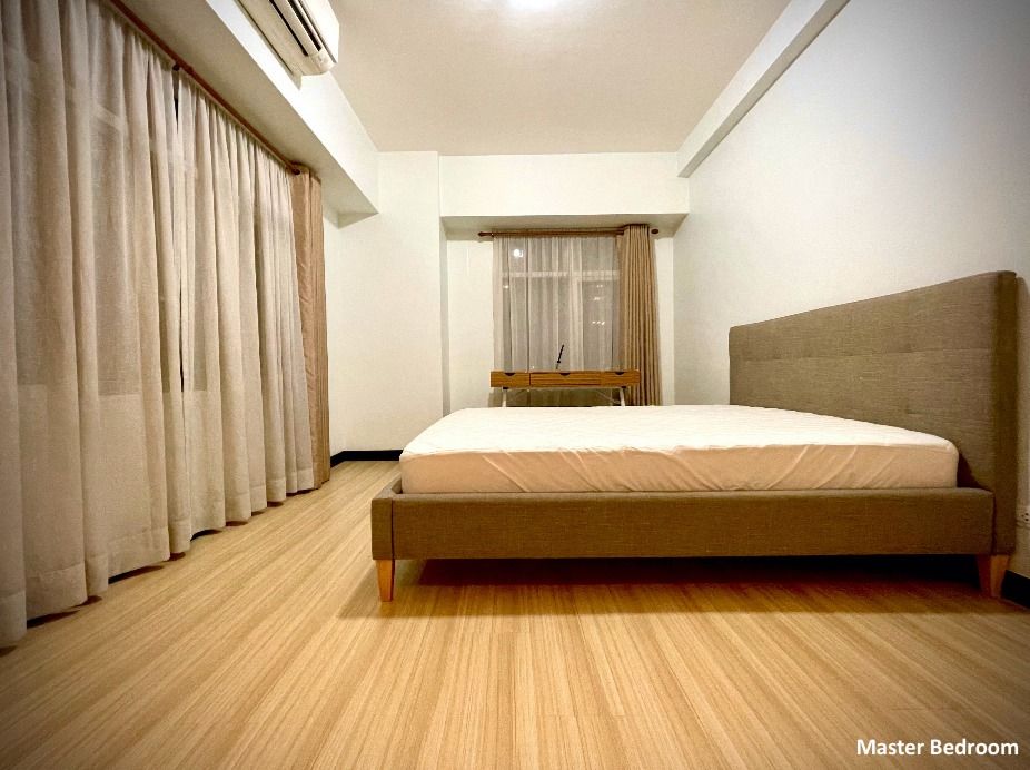 Aston Two Serendra BGC 3BR (Category: Apartments & Condos) located in Taguig. Submitted by truefox.f2173c (Listing ID 1458968545, Image 3). Description: Floor area: 105sqm 3 bedrooms Corner unit Fully furnished 1 parking slot Utility/Maids room w/ t&b For Sale: P30M gross Photos: https://drive.google.com/drive/folders/1sFctNQ5R0AW9HkYJNNaLx1xd0LuPMrAd .