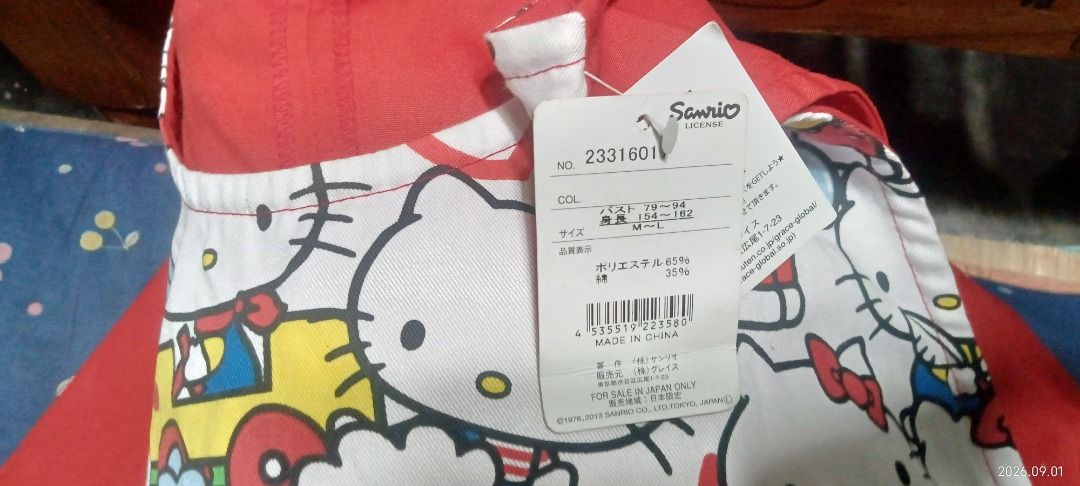 AUTHENTIC Hello Kitty Character Apron (Direct from Japan) (Category: Sleeveless) located in San Jose del Monte. Submitted by cams.ellie (Listing ID 1458994577, Image 1). Description: 🇯🇵Selling this beautiful, 100% genuine Sanrio licensed Hello Kitty apron! Brand new with original Japanese retail tags still attached. Perfect for Sanrio collectors, bakers, home cooks, or café owners who love the classic aesthetic.✨ PRODUCT DETAILS:• Condition: Br